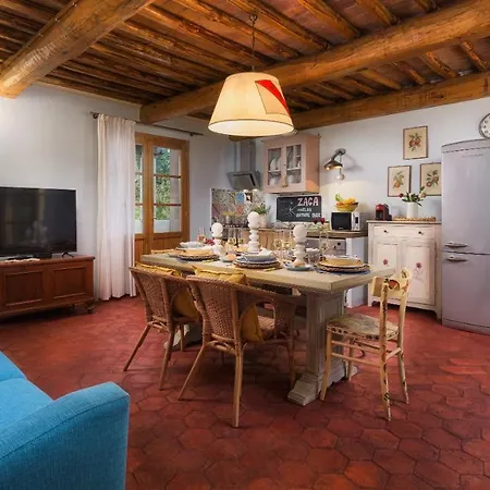 Zaca 6, Emma * ריו מרינה