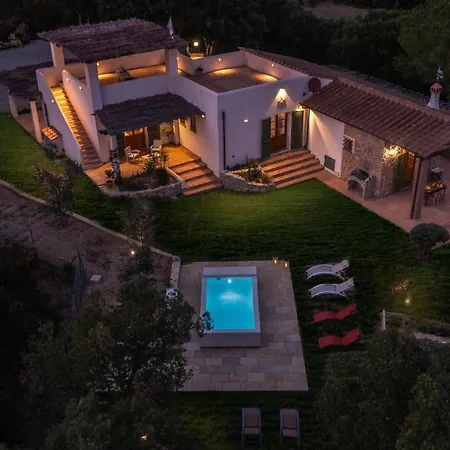 וילה Zaca 6, Emma